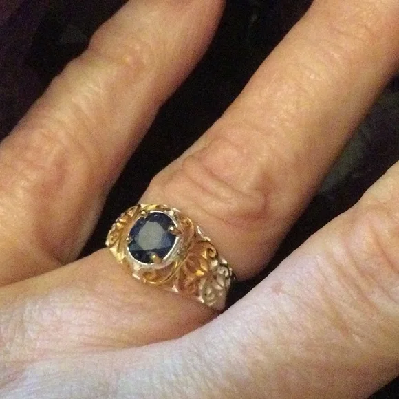 Enchanting Genuine Sapphire Ring